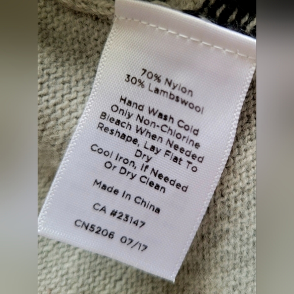 Talbots Women's Lambswool Blend Sweater Nordic Isle Pattern Ruffle Decor Medium - Picture 6 of 16